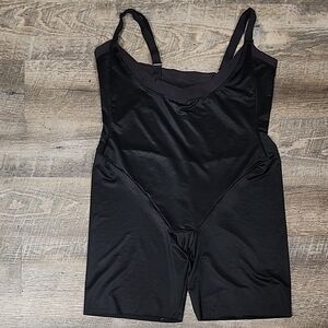 Maidenform Black Bodysuit Plus Size 3X